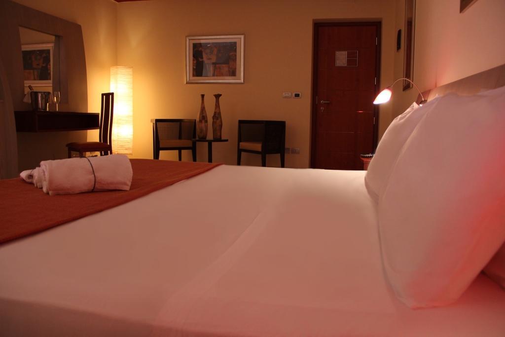 Meridian Hotel Guardia Piemontese Terme Exterior photo